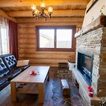 Zrub Krivan With Mountain View Lodge *