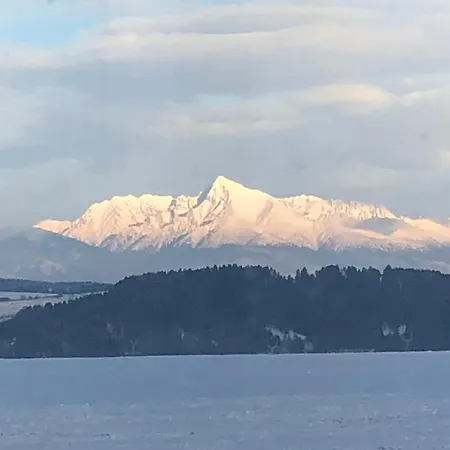 Zrub Krivan Drevena S Vyhladom Na Tatry Závažná Poruba