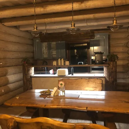 Zrub Krivan Drevena S Vyhladom Na Tatry Závažná Poruba