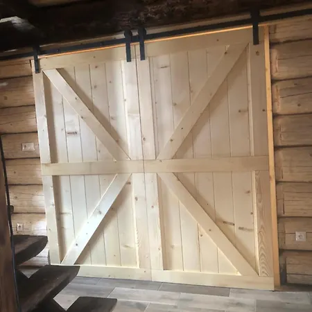 Chata Zrub Krivan Drevena S Vyhladom Na Tatry