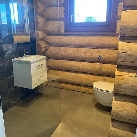 Zrub Krivan Drevena S Vyhladom Na Tatry * Závažná Poruba