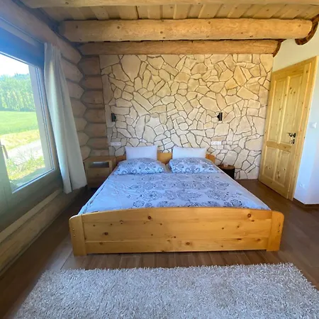 Chata Zrub Krivan Drevena S Vyhladom Na Tatry *