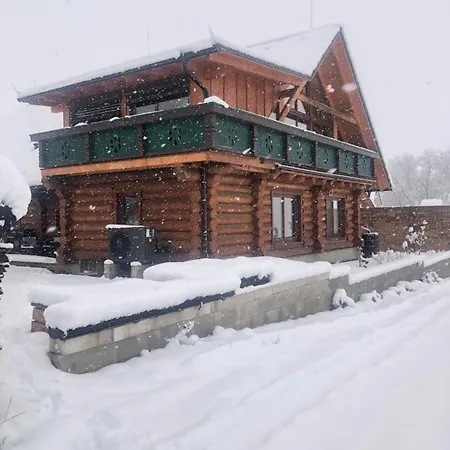 Zrub Krivan Drevena S Vyhladom Na Tatry Závažná Poruba