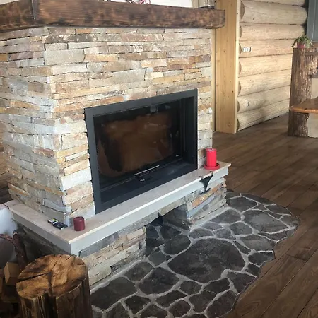 Zrub Krivan Drevena S Vyhladom Na Tatry * Závažná Poruba