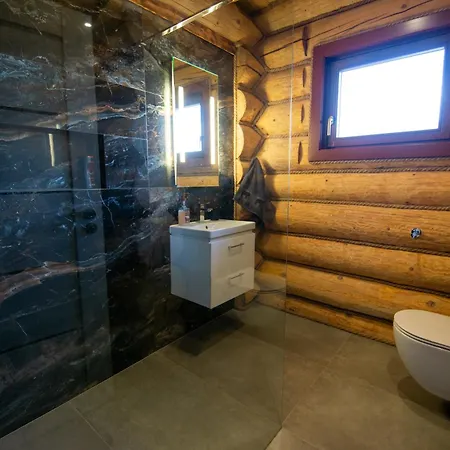 Lodge Zrub Krivan With Mountain View Zavazna Poruba