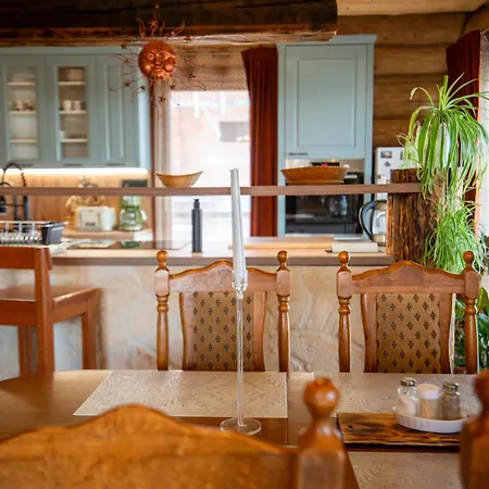 Zrub Krivan With Mountain View Lodge *