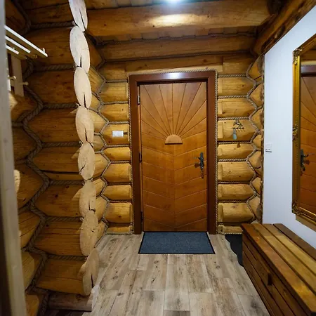Zrub Krivan With Mountain View Деревянный коттедж