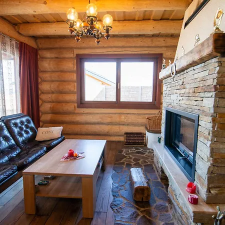 Zrub Krivan With Mountain View Lodge *