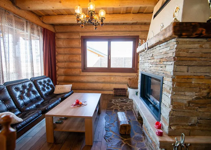 Zrub Krivan With Mountain View بيت خشبي *